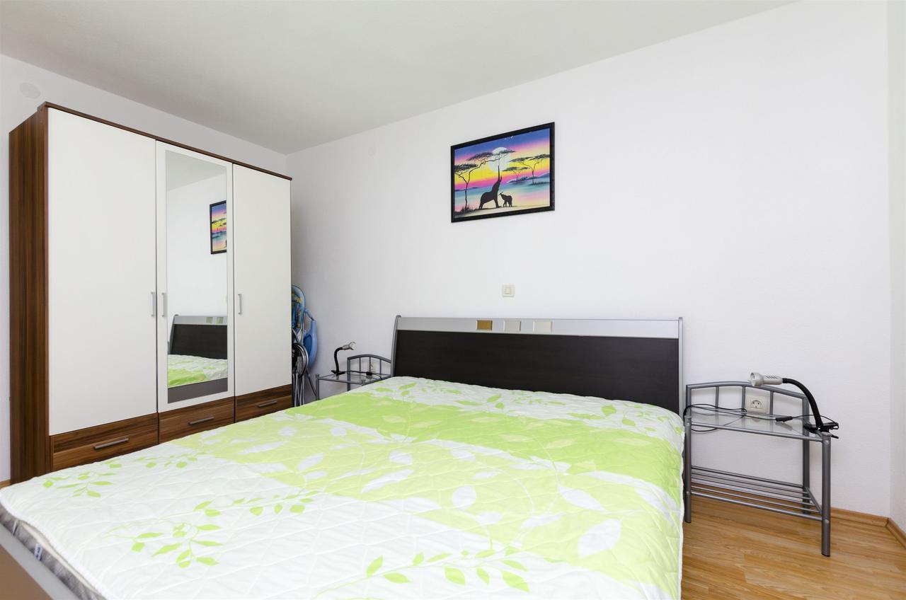 Apartment Gaga 罗戈兹尼察 外观 照片